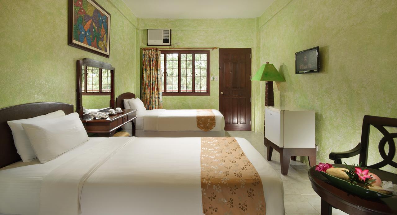 Flushing Meadows Resorts & Playground Panglao Bagian luar foto