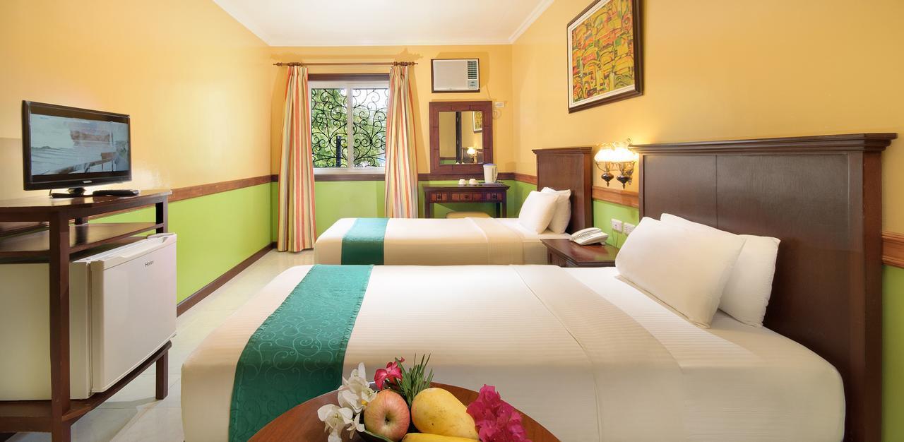 Flushing Meadows Resorts & Playground Panglao Bagian luar foto