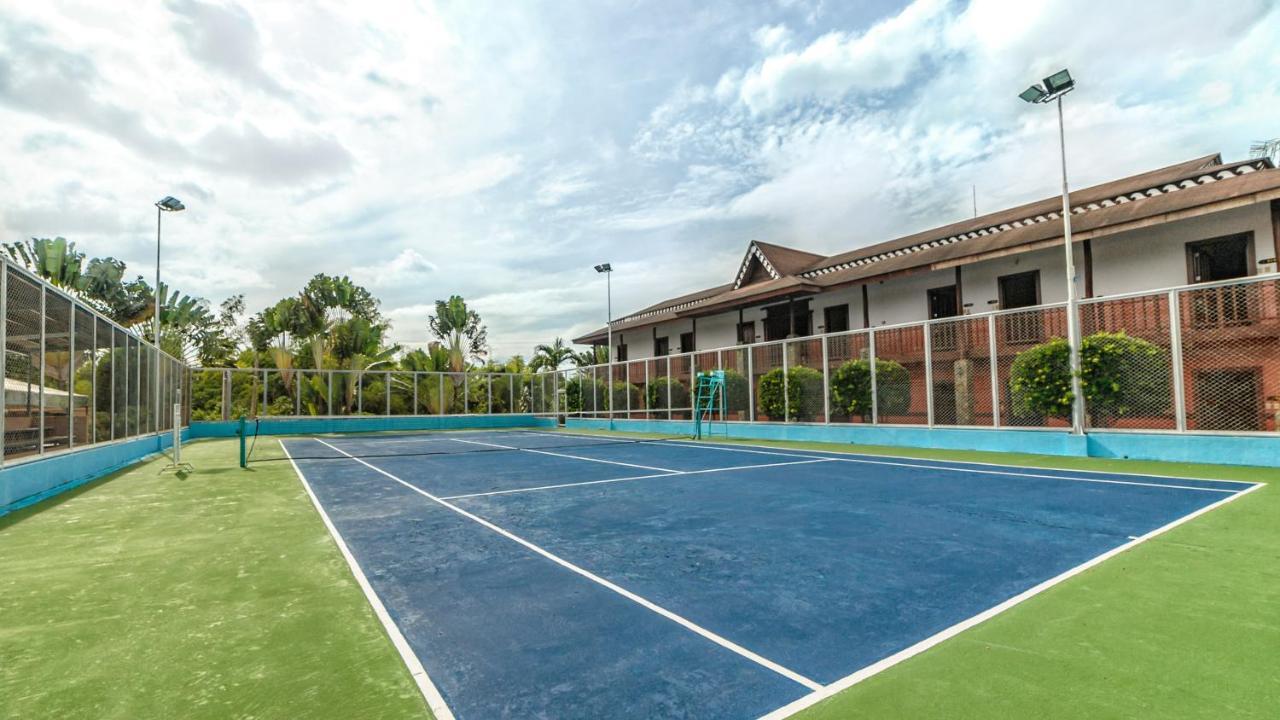 Flushing Meadows Resorts & Playground Panglao Bagian luar foto