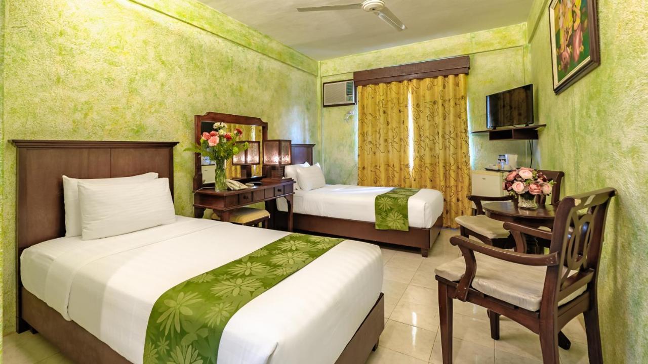 Flushing Meadows Resorts & Playground Panglao Bagian luar foto